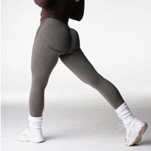 NVGTN Cold Brew Viral Contour Seamless Leggings - Size Medium